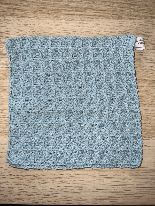 Mini serviette au crochet – 20x20 cm