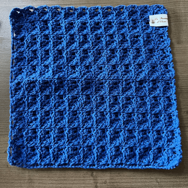 Mini serviette au crochet – 20x20 cm