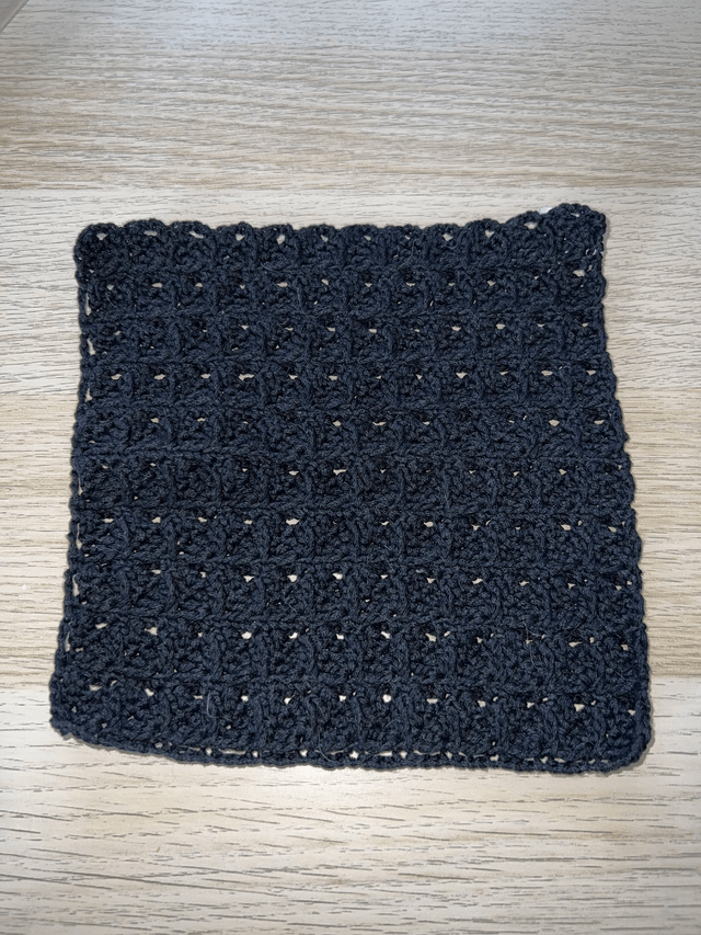 Mini serviette au crochet – 20x20 cm