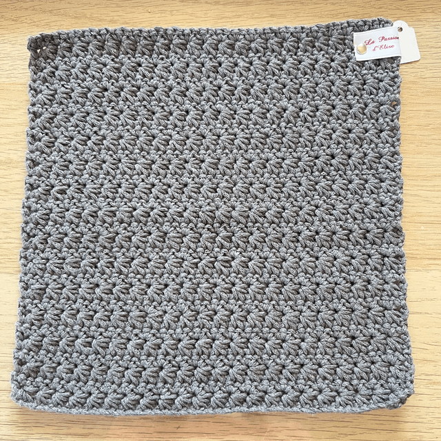 Mini serviette au crochet – 20x20 cm