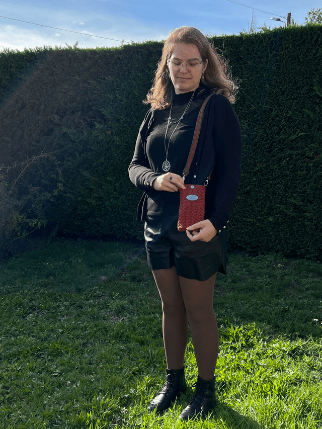 Pochette de téléphone au crochet 