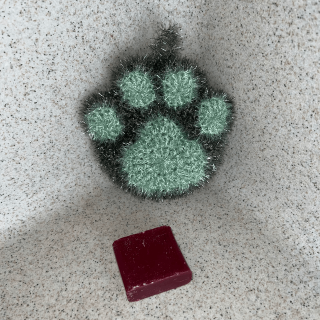 Eponges au crochet en forme de patte de chat